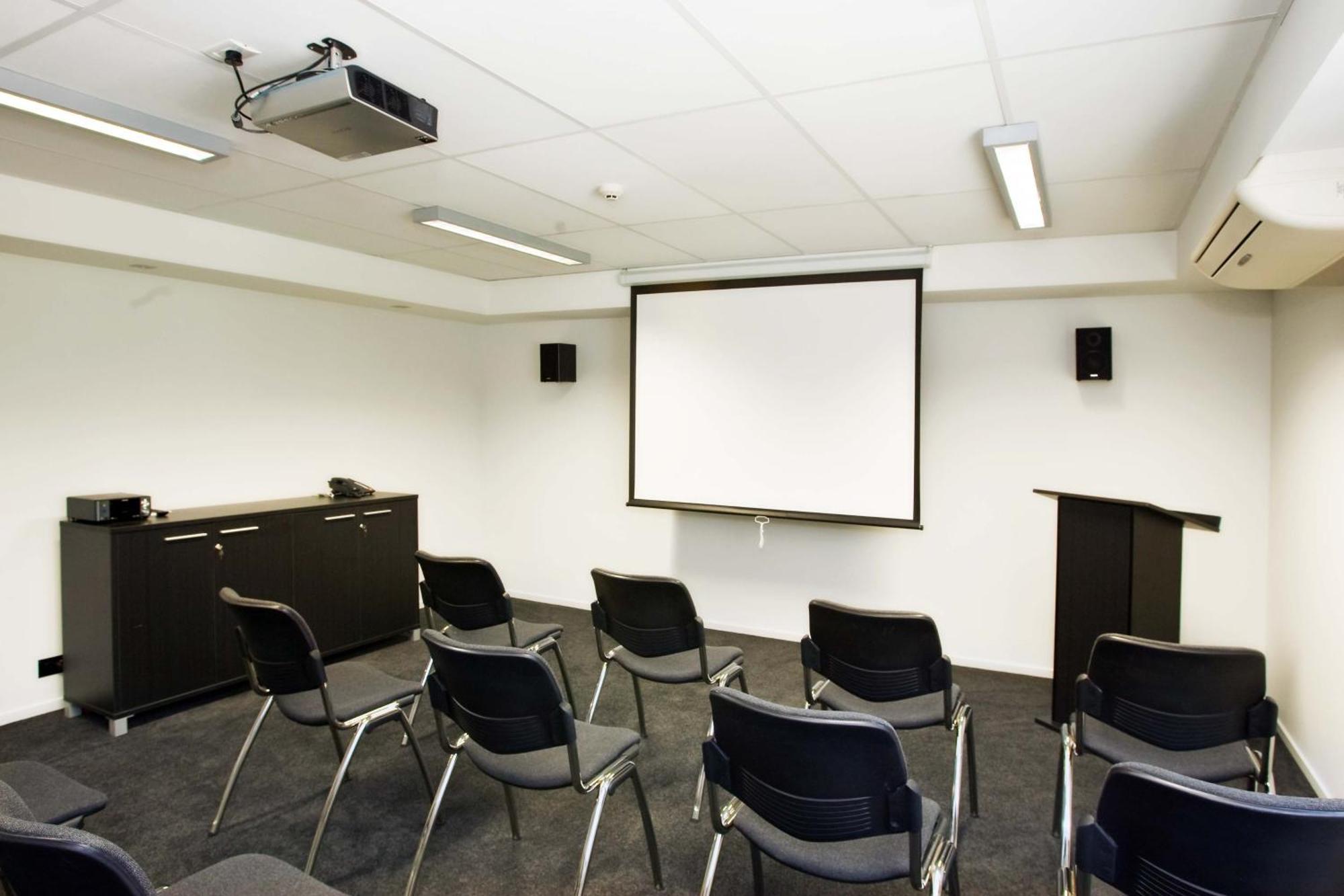 Carnmore Chateau Marlborough Blenheim Luaran gambar A projector screen