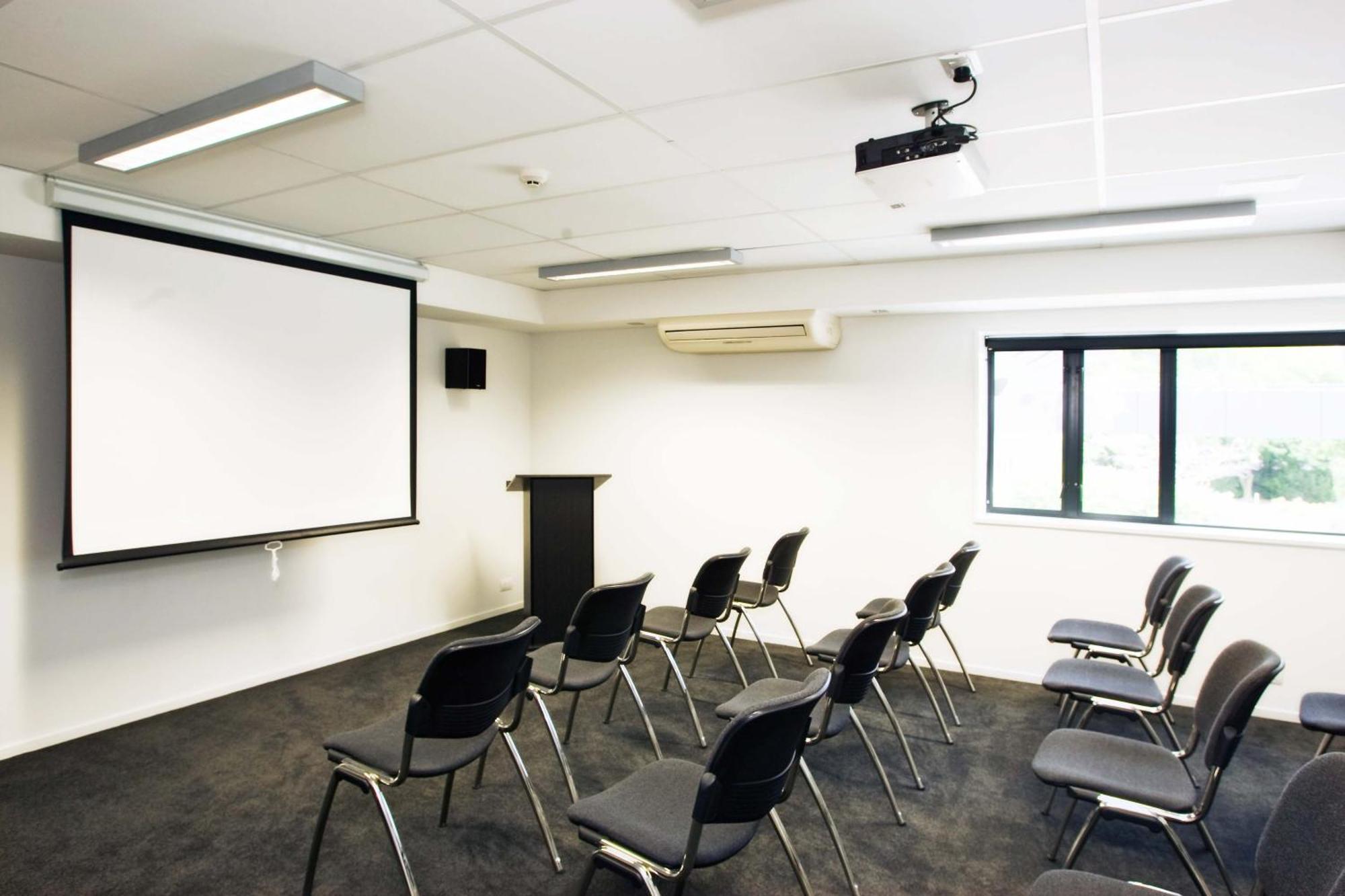 Carnmore Chateau Marlborough Blenheim Luaran gambar A typical lecture room at the University of New South Wales