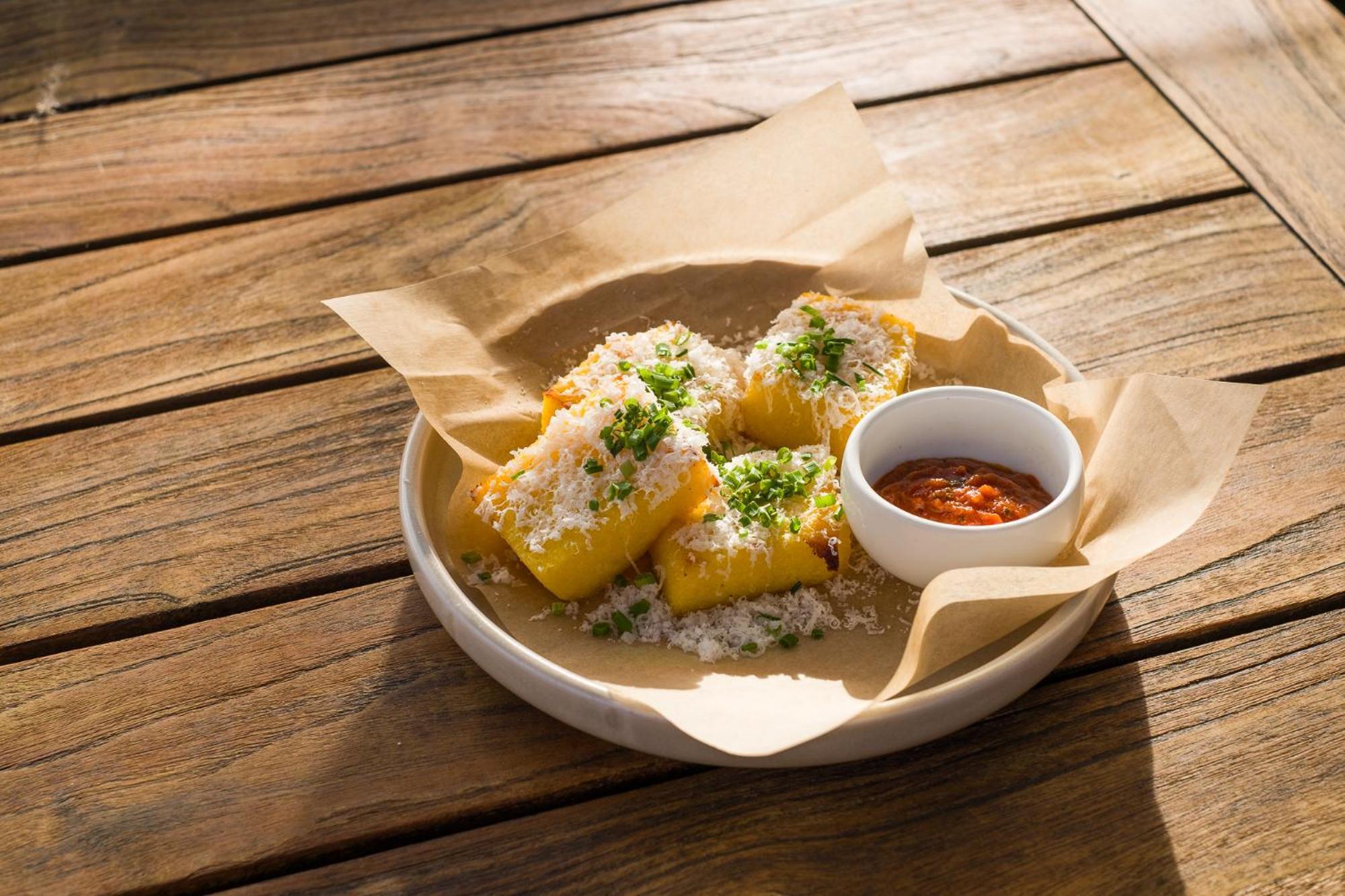 Carnmore Chateau Marlborough Blenheim Luaran gambar A plate of yuca frita