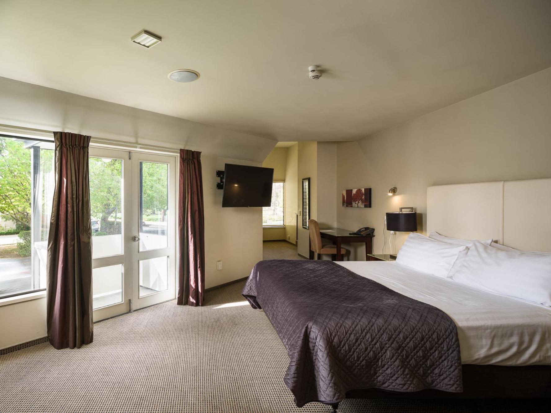 Carnmore Chateau Marlborough Blenheim Luaran gambar A room at the hotel