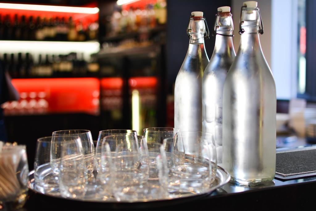 Carnmore Chateau Marlborough Blenheim Luaran gambar Bottles of water