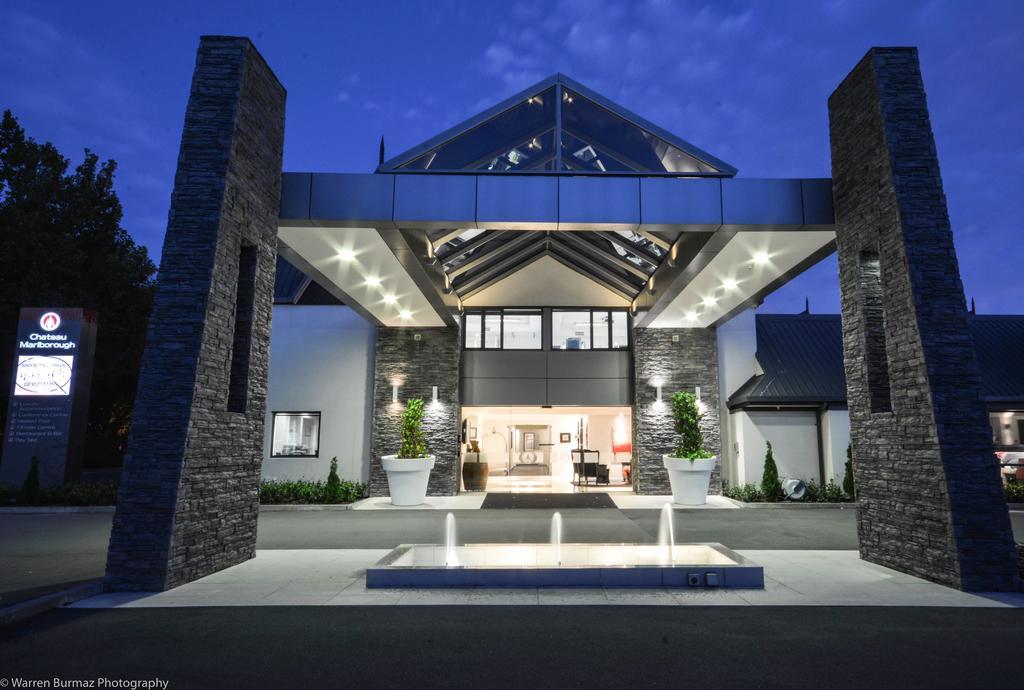 Carnmore Chateau Marlborough Blenheim Luaran gambar The entrance to the hotel